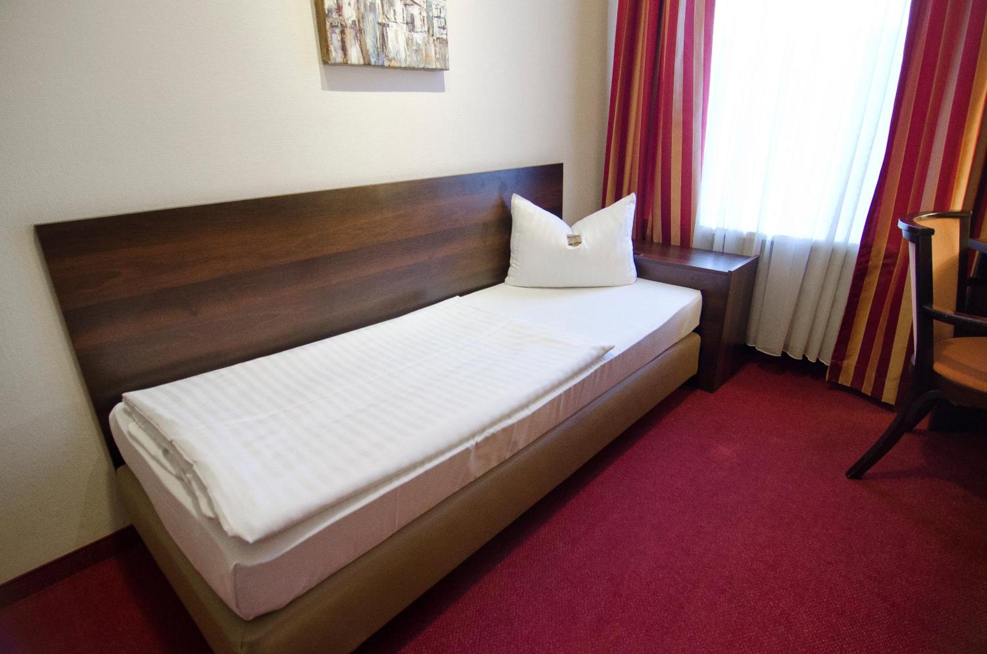 Hotel Polo Am Zob Hamburg-Harburg Kamer foto