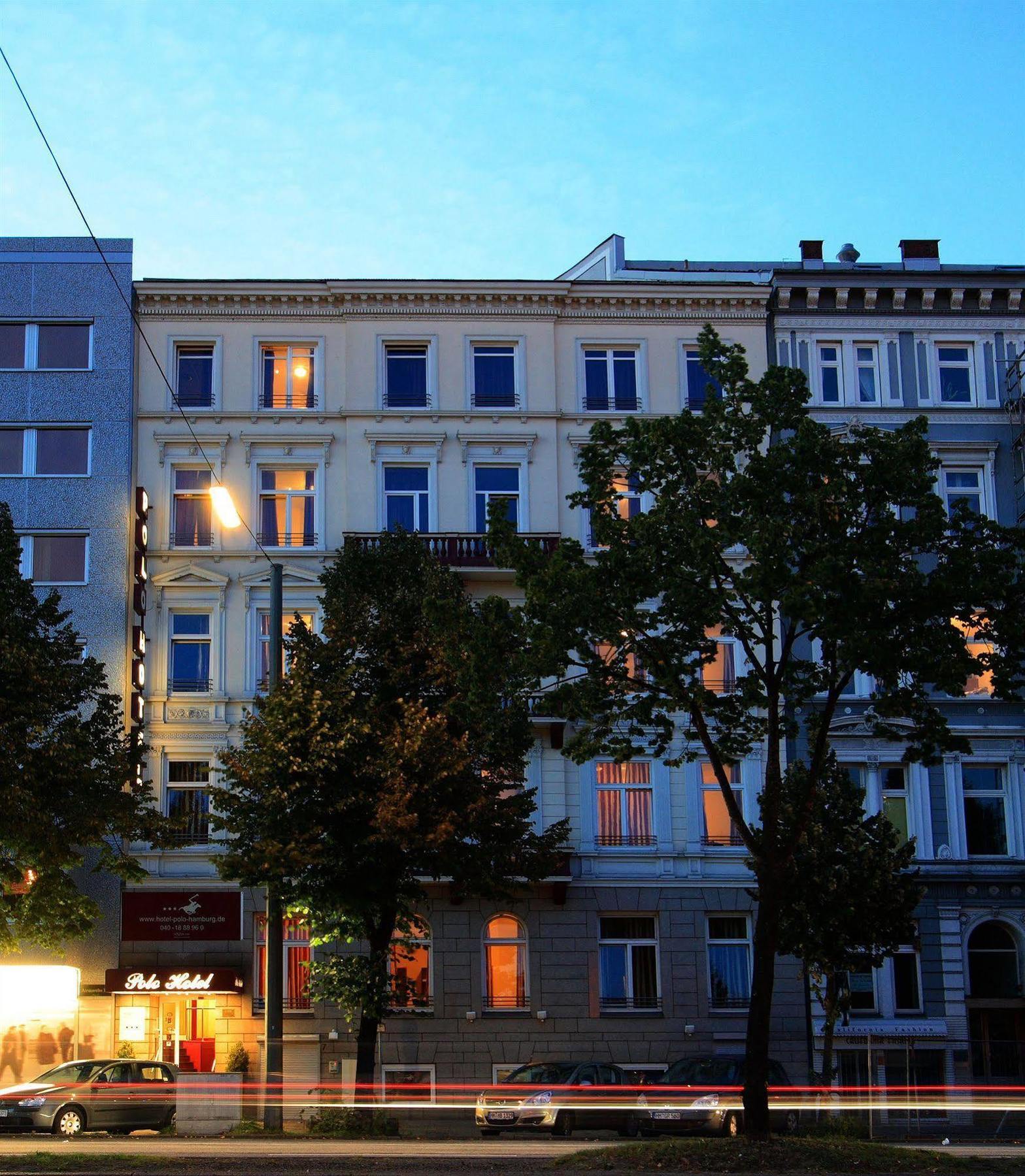 Hotel Polo Am Zob Hamburg-Harburg Buitenkant foto